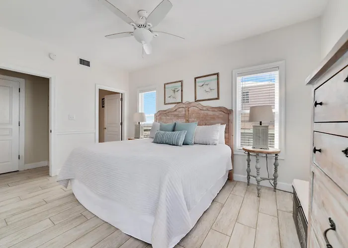 Lagniappe Ii By Gsvr - Spacious Beachfront Getaway, Pet Friendly - Free Activities And Golf Gulf Shores