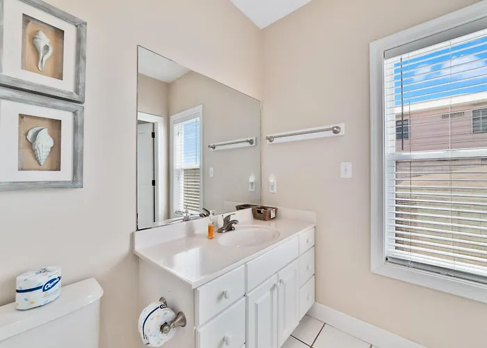 Lagniappe Ii By Gsvr - Spacious Beachfront Getaway, Pet Friendly - Free Activities And Golf *