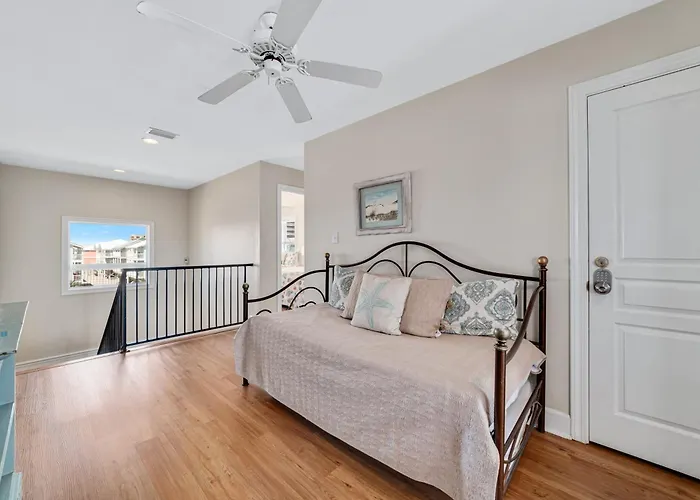 Lagniappe Ii By Gsvr - Spacious Beachfront Getaway, Pet Friendly - Free Activities And Golf Holiday home Gulf Shores