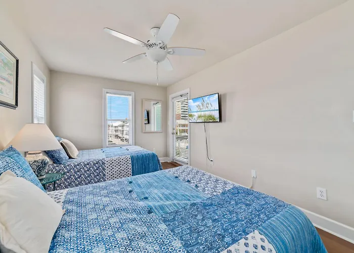 Lagniappe Ii By Gsvr - Spacious Beachfront Getaway, Pet Friendly - Free Activities And Golf Gulf Shores